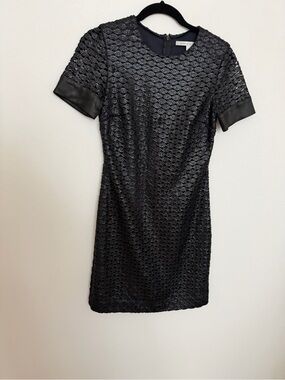 Diane Von Furstenberg Black Textured Short-Sleeve Mini Dress